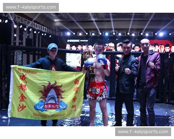 拳锋掠影与凌空绝杀:在热血与礼节之间,谁才是你骨子里的格斗灵魂? 拳锋掠影与凌空绝杀:在热血与礼节之间,谁才是你骨子里的格斗灵魂?